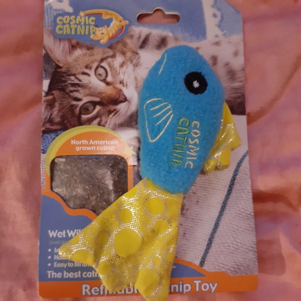 Brand New Re-Fillable Catnip Toy